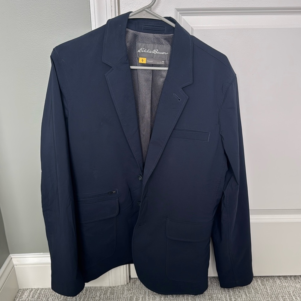 Men’s Navy Eddie Bauer Voyager Travel Blazer